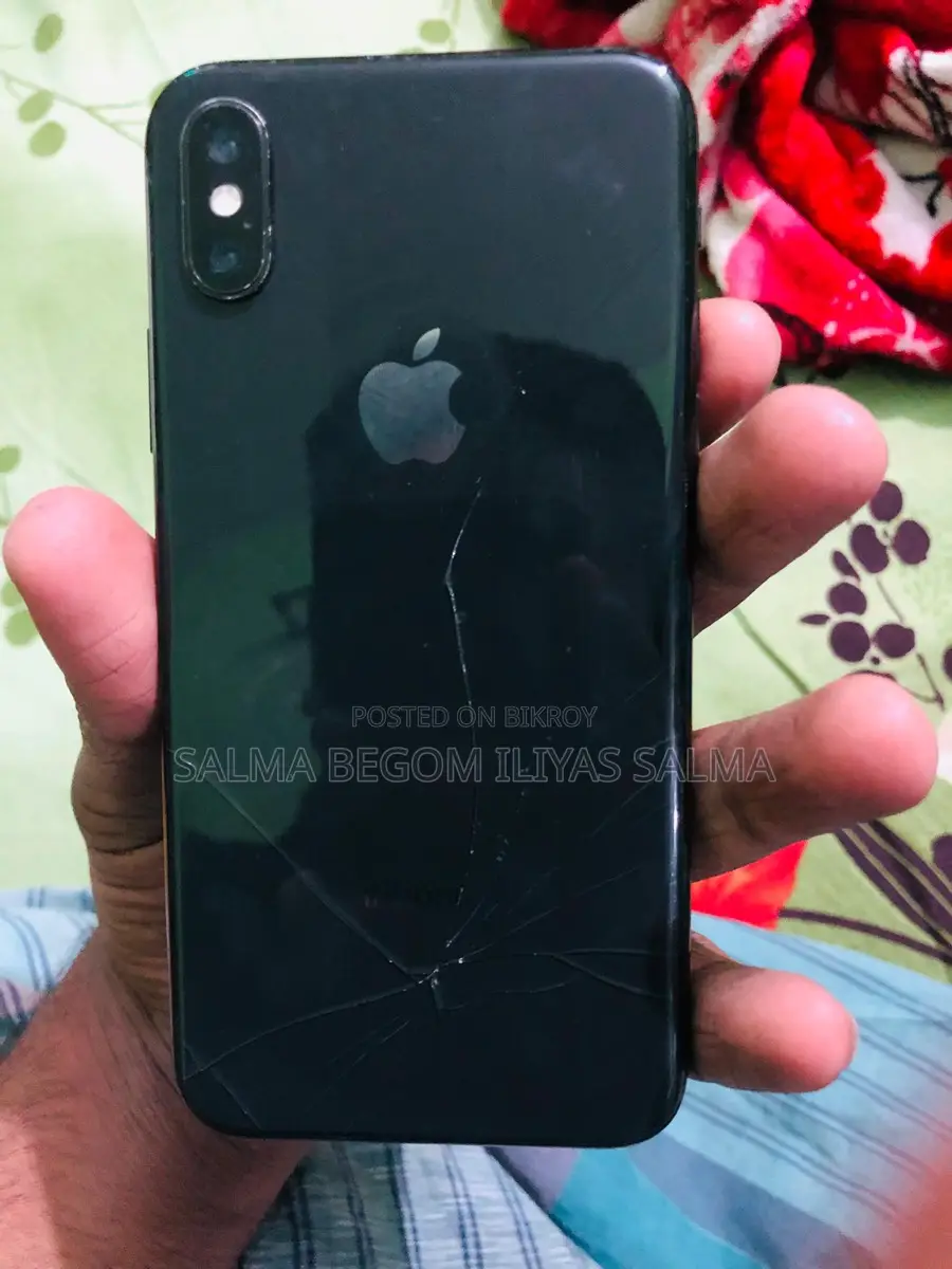 Apple iPhone XS (Used)