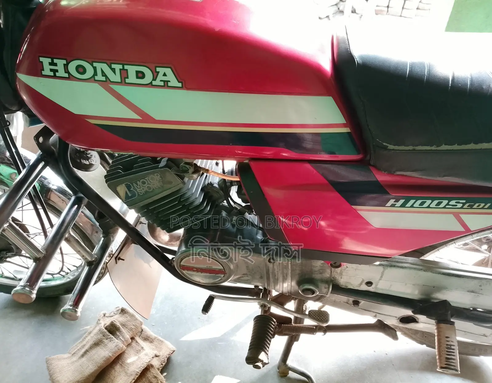 Bajaj CT 100 . 1998