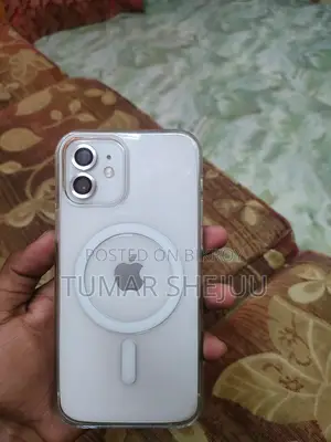 Apple iPhone 12 (Used)