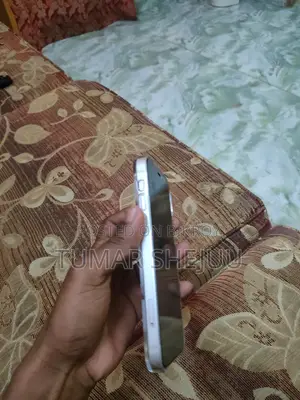 Apple iPhone 12 (Used)