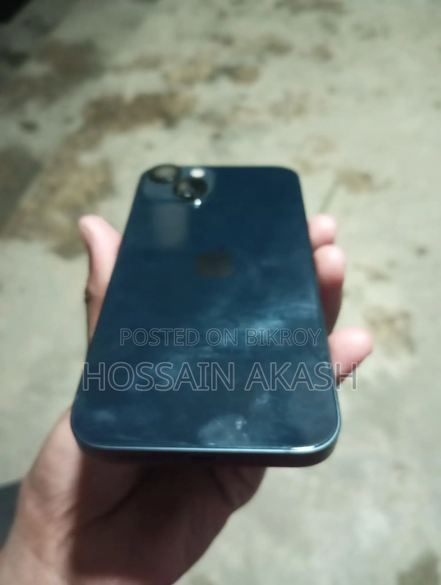 Apple iPhone 13 . (Used)