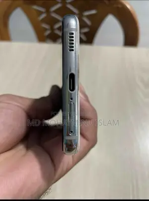 Samsung Galaxy S21 (Used)