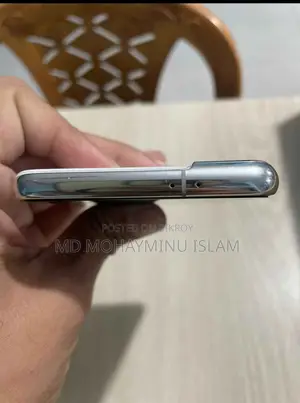Samsung Galaxy S21 (Used)