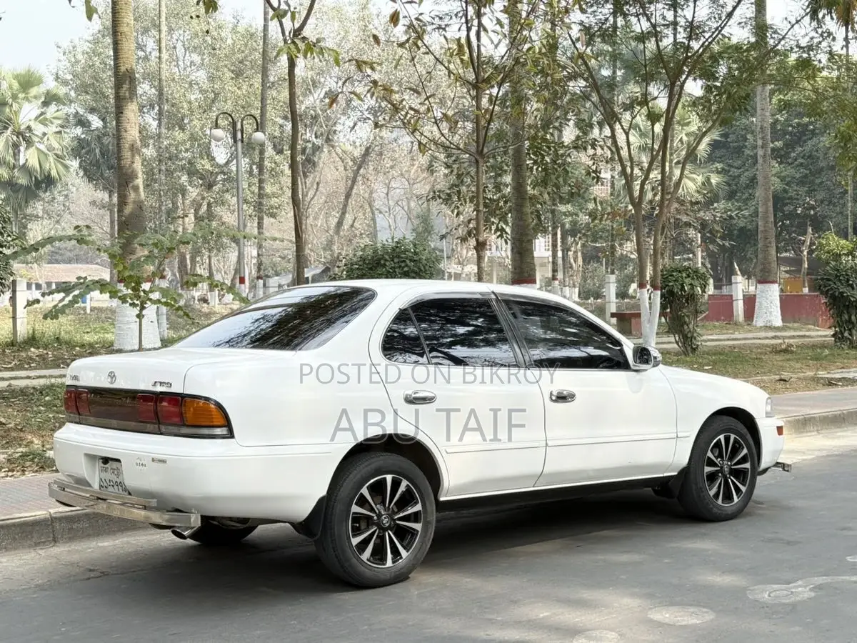 Toyota Sprinter 1996