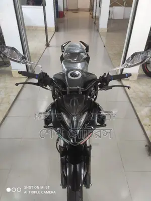 হিরো এক্সট্রিম স্পোর্টস ব্ল্যাক ২০২৫