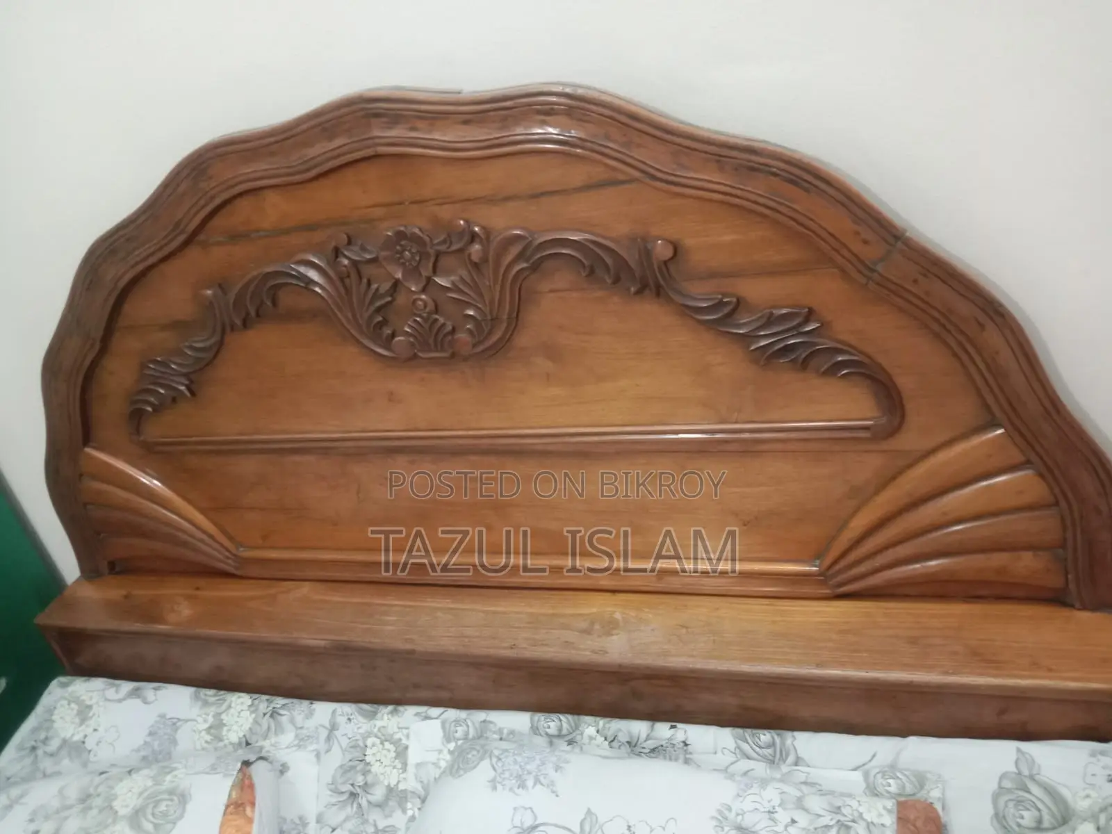 আসবাবপত্র বারনিশ ও পলিশ