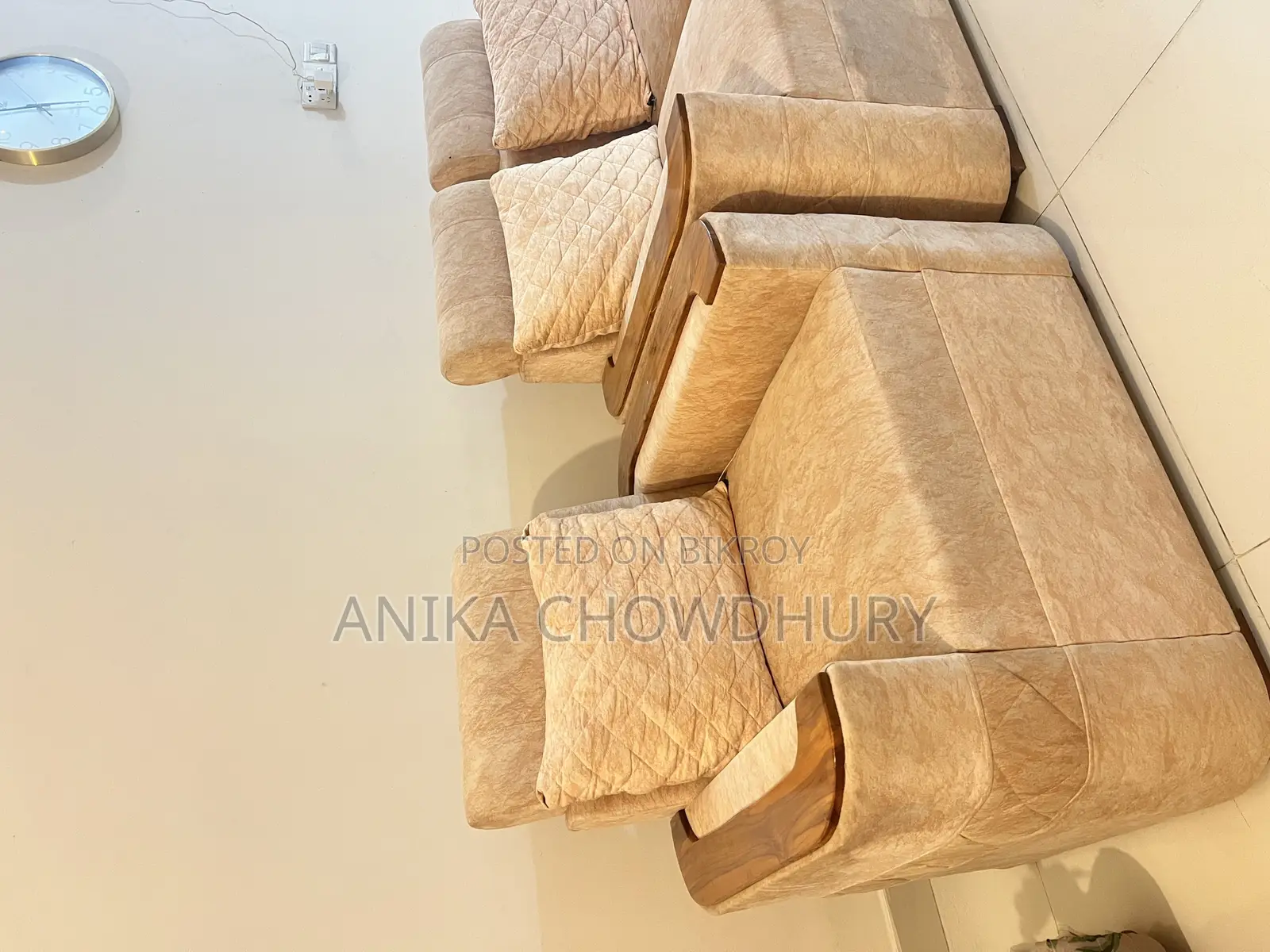 Almost New Sofa Set for Sale