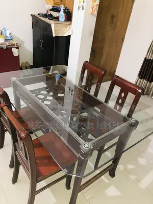 4 Person Dinner Table