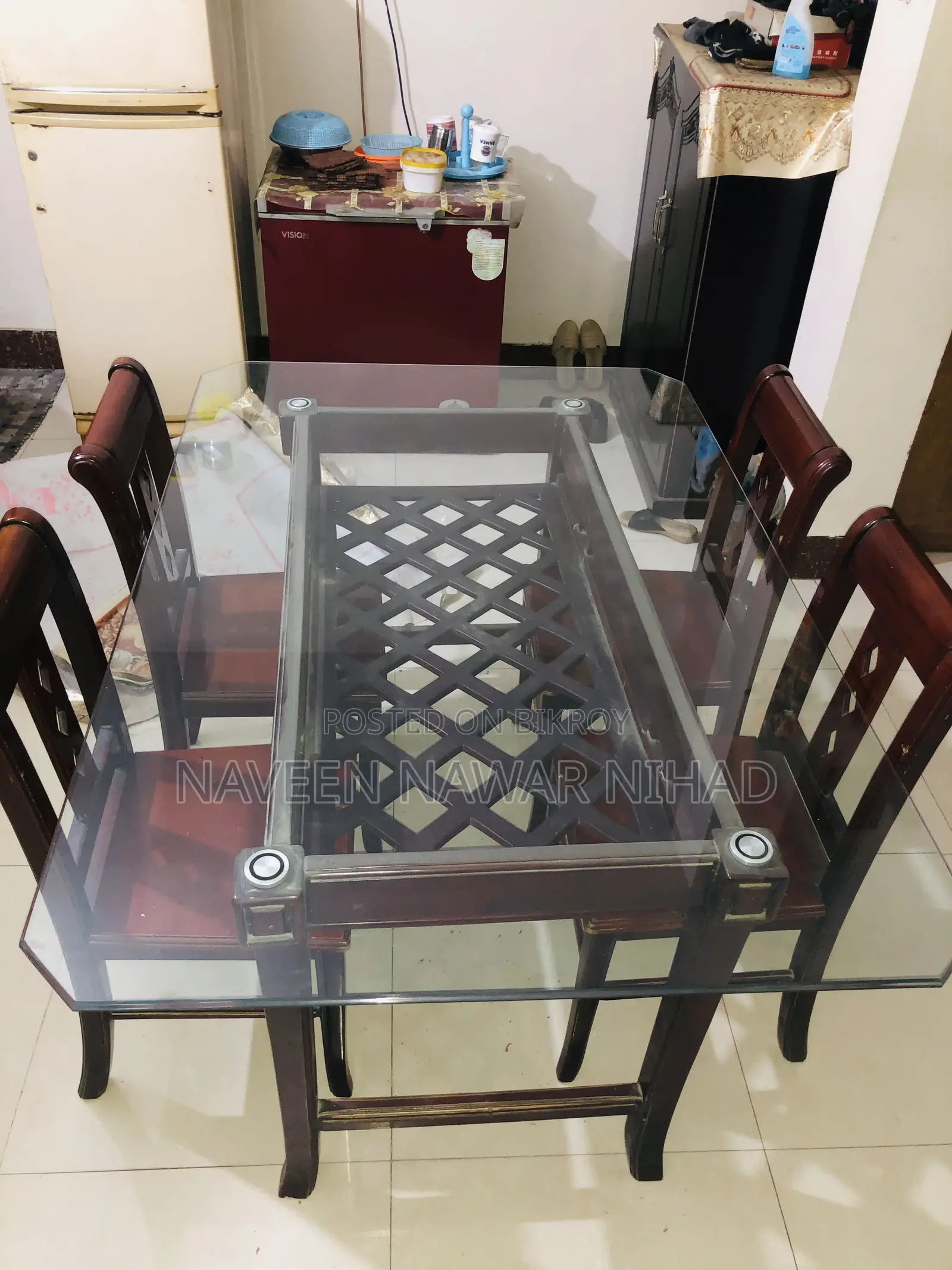 4 Person Dinner Table