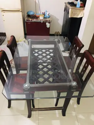 4 Person Dinner Table