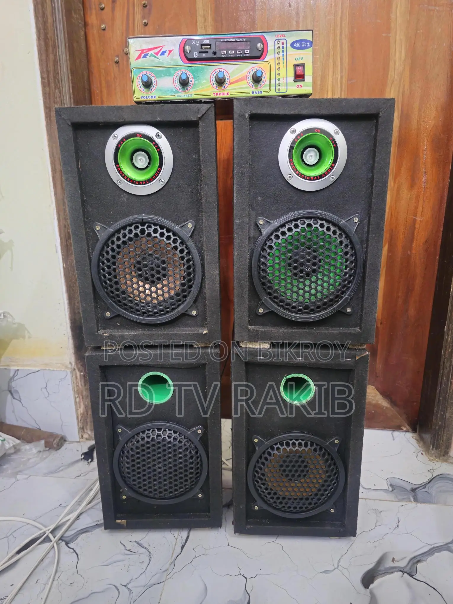 Dual Channel Amplifier and 4 Sound Boxes