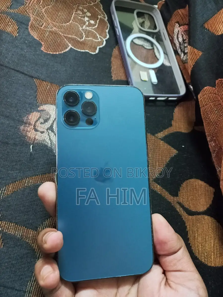 Apple iPhone 12 Pro . (Used)