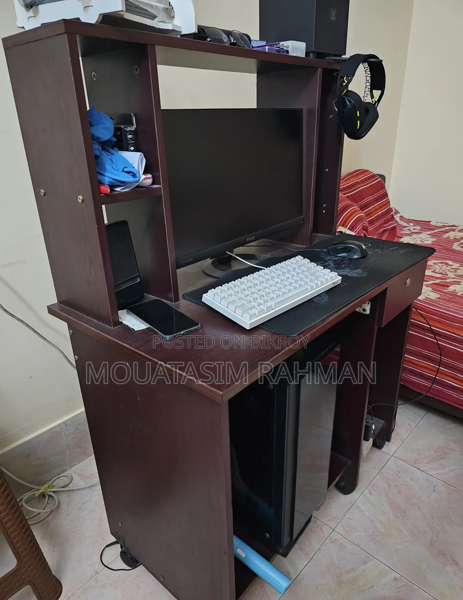 Modern Computer Table For Sale (brand new by HATIL)