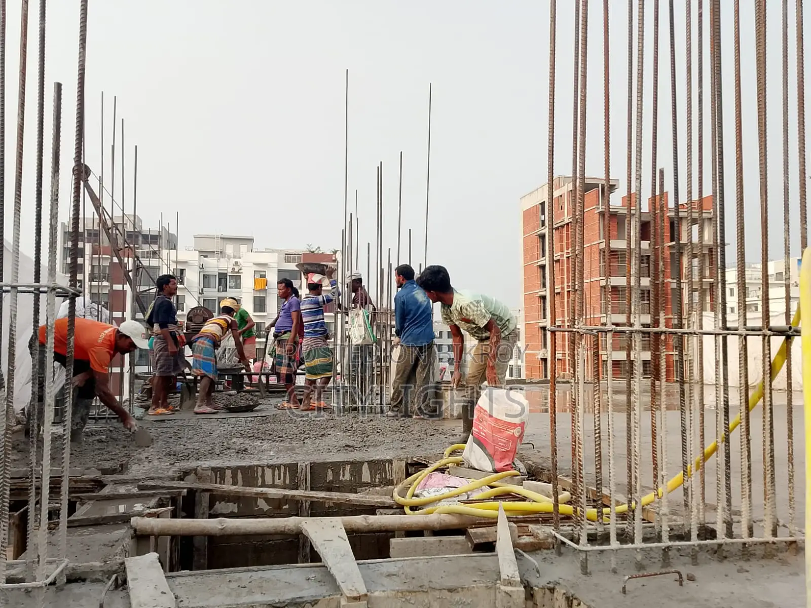 এক্সক্লুসিভ ১৭৫০ বর্গফুটের স্বপ্নের অ্যাপার্টমেন্ট