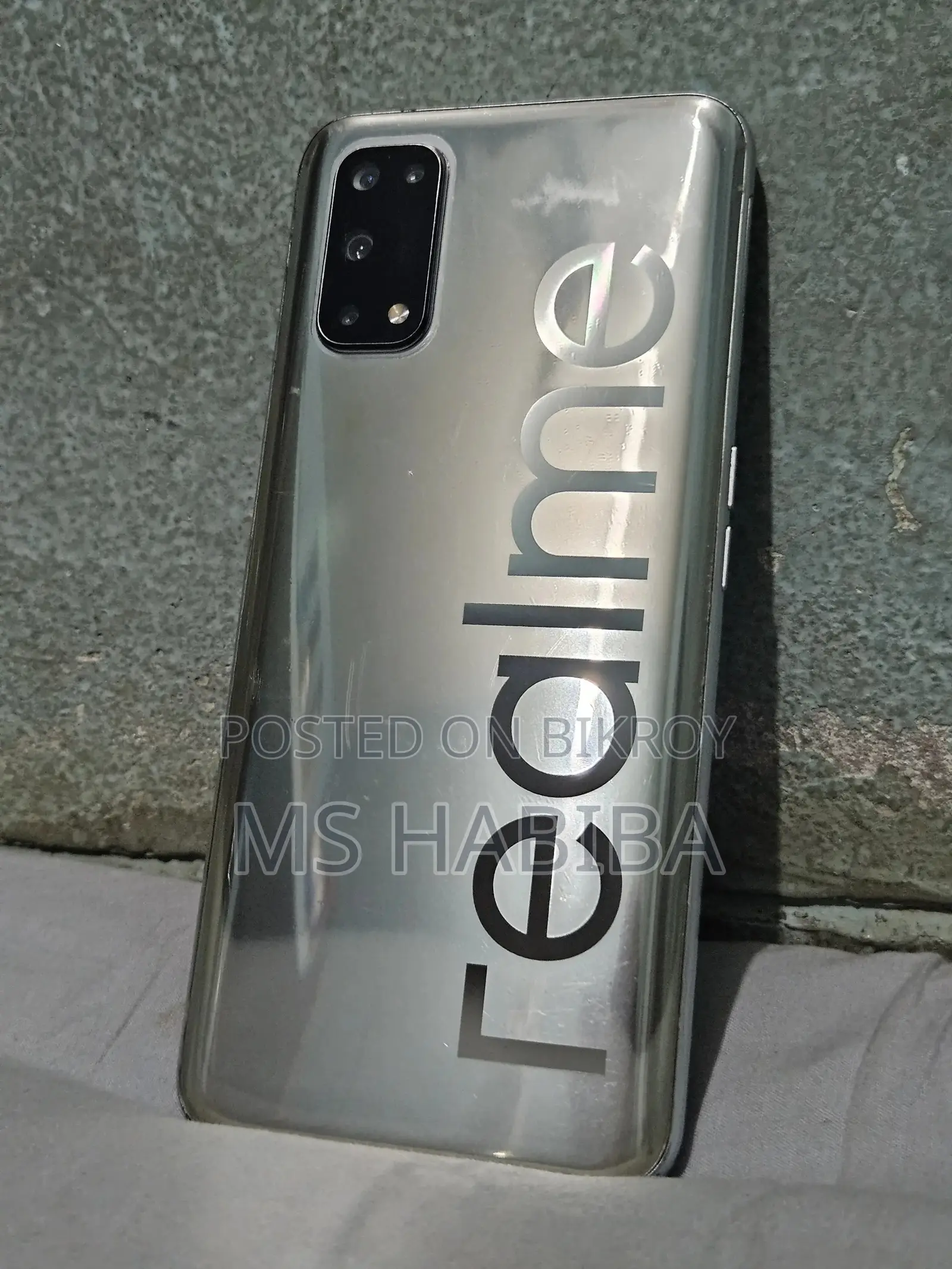 Realme 7 8/256 (Used)