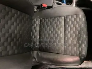 Toyota Voxy hybrid 2022