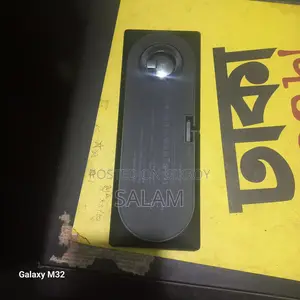 3 in 1 Wireless Charging Input. 40w 15v= 2.67a Made As California