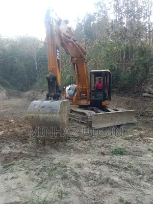 CAT 313b & Mitsubishi ME 40 excavator for sale