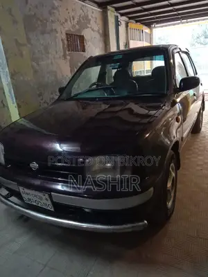 নিসান মার্চ ১৯৯৬ লাল