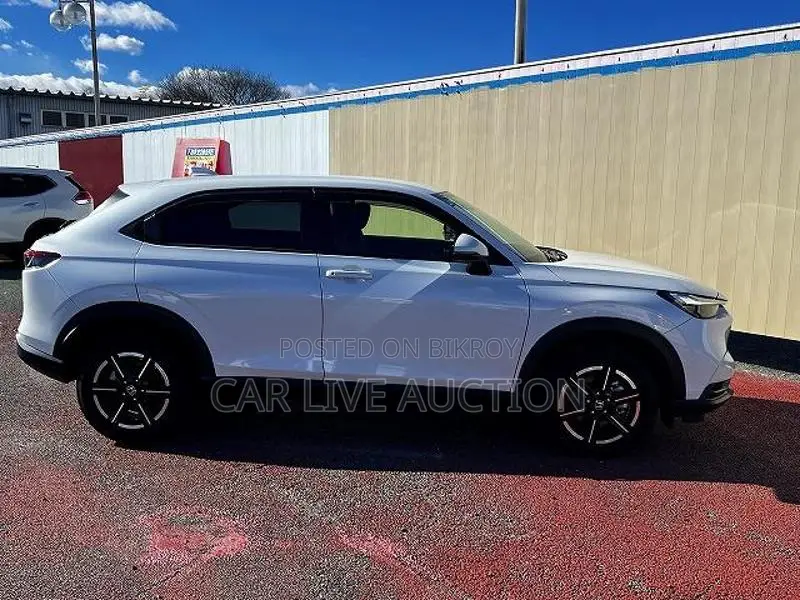 Honda Vezel Hybrid X package 2021