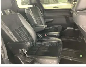 Toyota Esquire GI PREMIUM HYBRID 2021