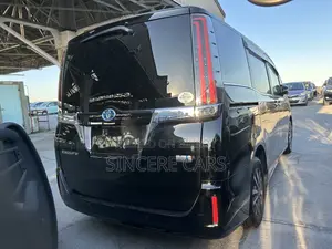 Toyota Esquire GI HYBRID 3.5 POINT 2021
