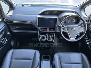 Toyota Esquire GI HYBRID 3.5 POINT 2021