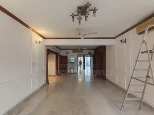 গুলশানে ৬০০০ বর্গফুটের বিলাসবহুল সেমি-ফার্নিশড অ্যাপার্টমেন্ট ভাড়া