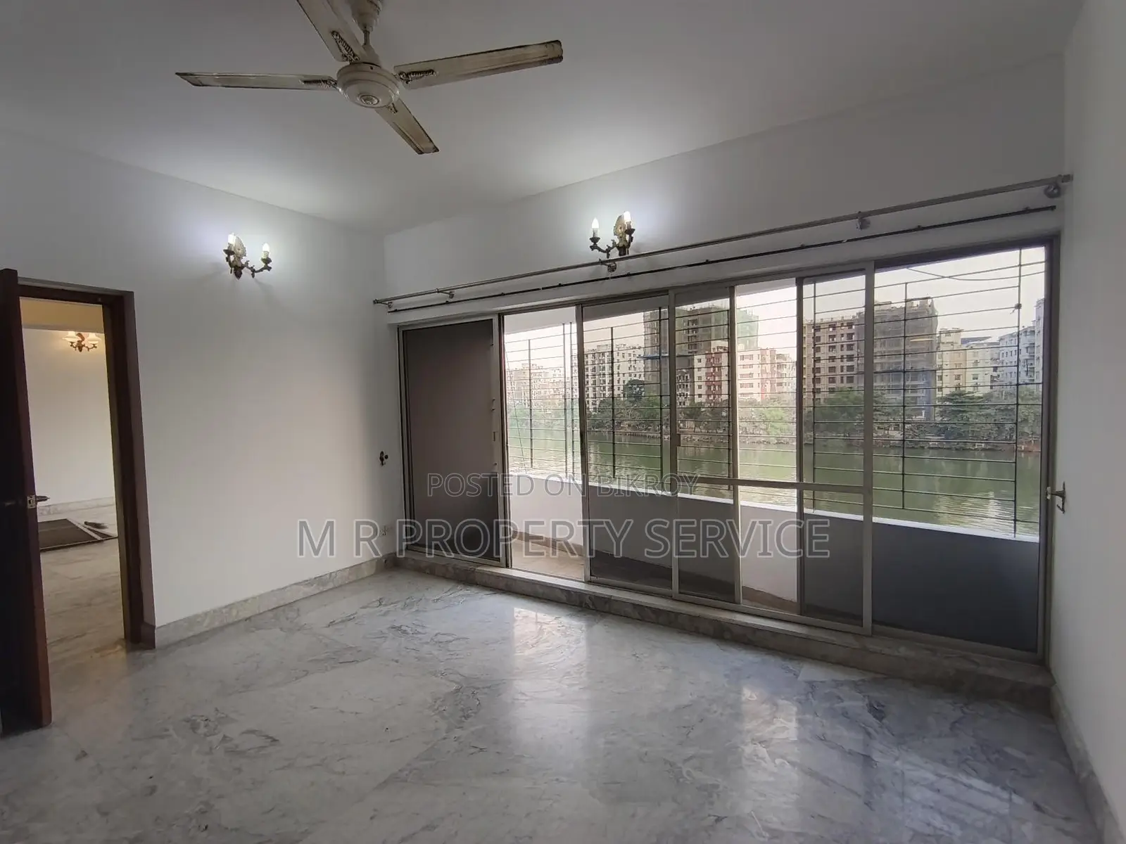 গুলশানে ৬০০০ বর্গফুটের বিলাসবহুল সেমি-ফার্নিশড অ্যাপার্টমেন্ট ভাড়া