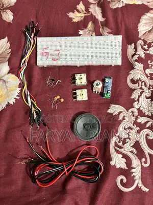 ব্রেড বোর্ড, স্পিকার, পটেনশিয়াল মিটার, ট্রানজিস্টর অডিও অ্যামপ্লিফায়ার।