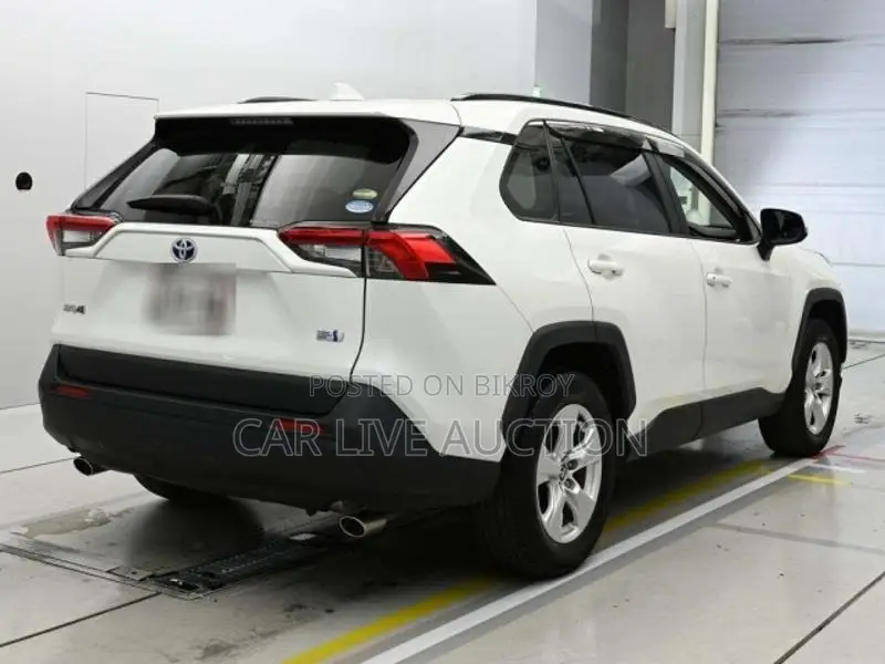 Toyota RAV4 HYBRID X 2021