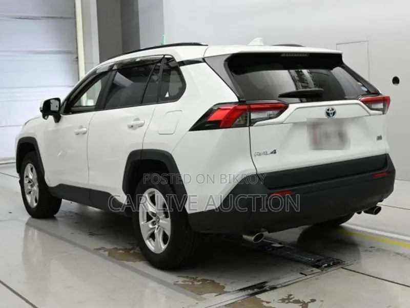 Toyota RAV4 HYBRID X 2021