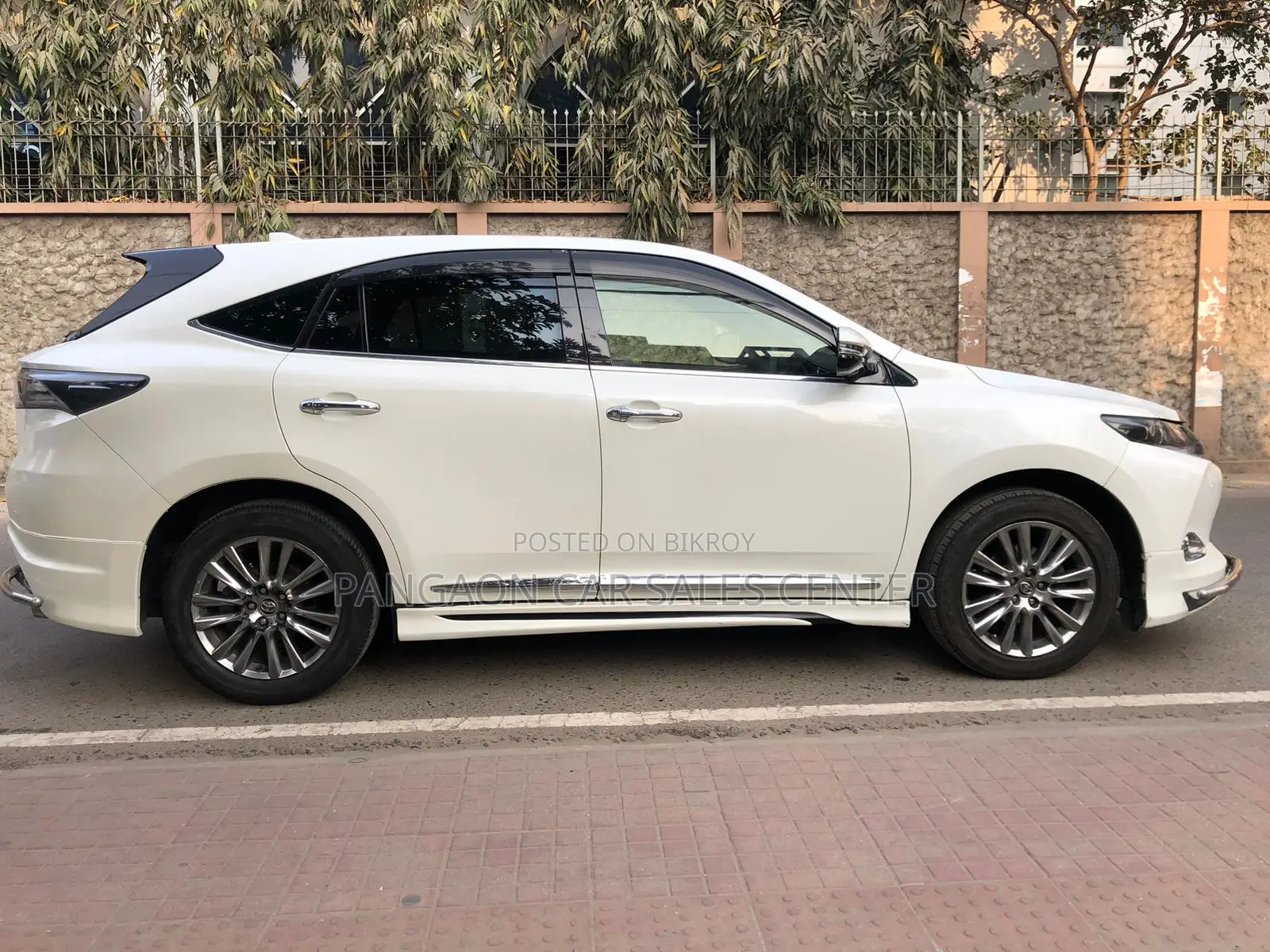 Toyota Harrier ADVANCE PREMIUM 2015