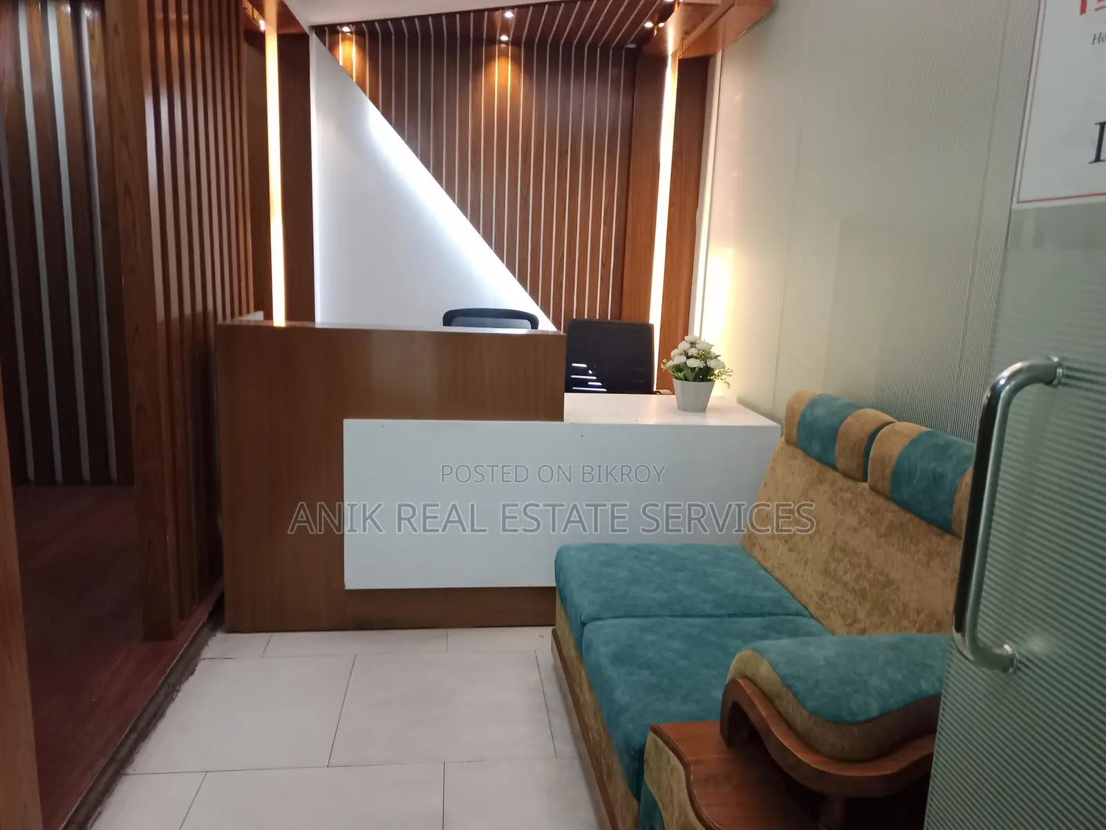 Commarcial 2200 Sft Full Farni Flat Rent At Gulshan 2