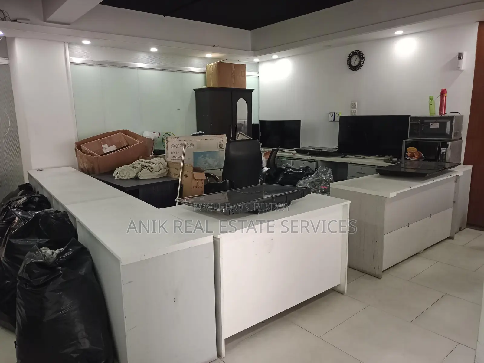 Commarcial 2200 Sft Full Farni Flat Rent At Gulshan 2
