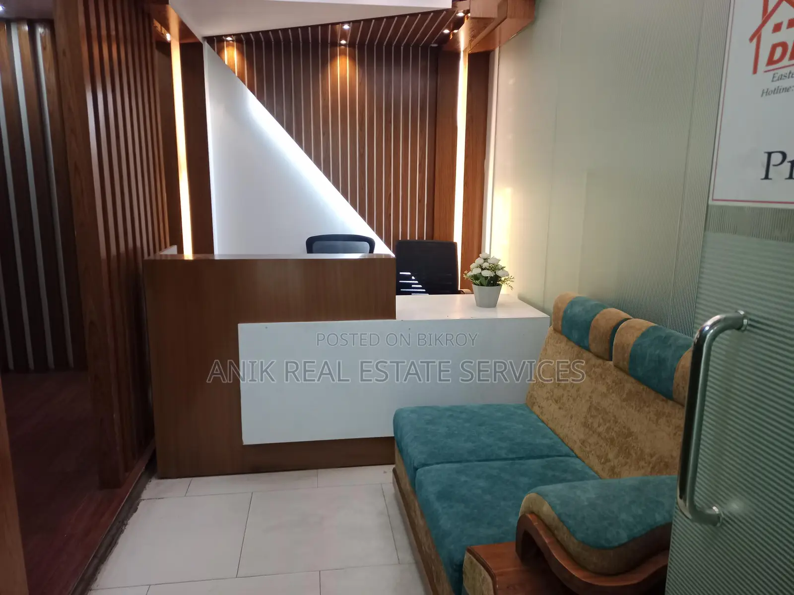 Commarcial 2200 Sft Full Farni Flat Rent At Gulshan 2