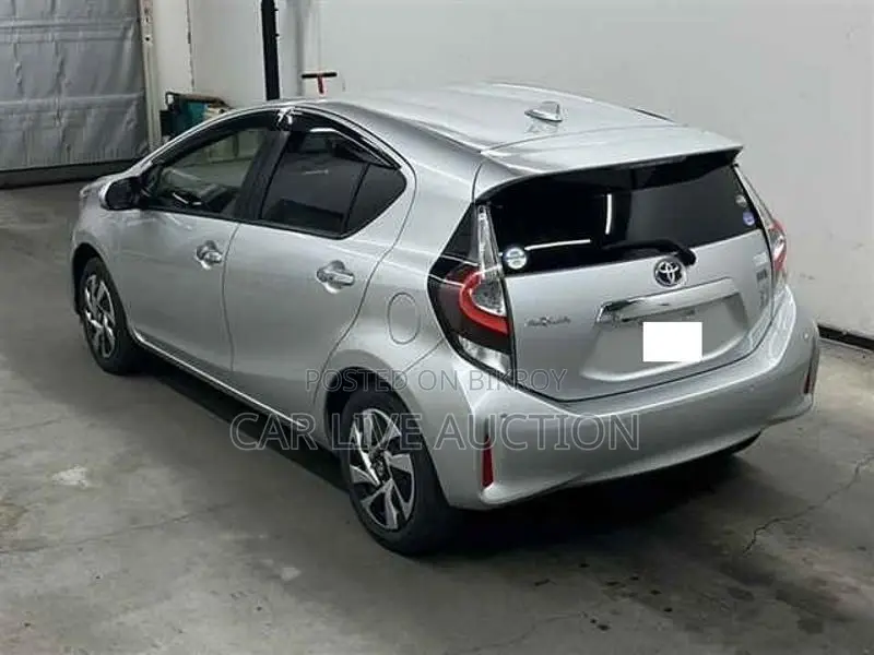 Toyota Aqua Hybrid 2021