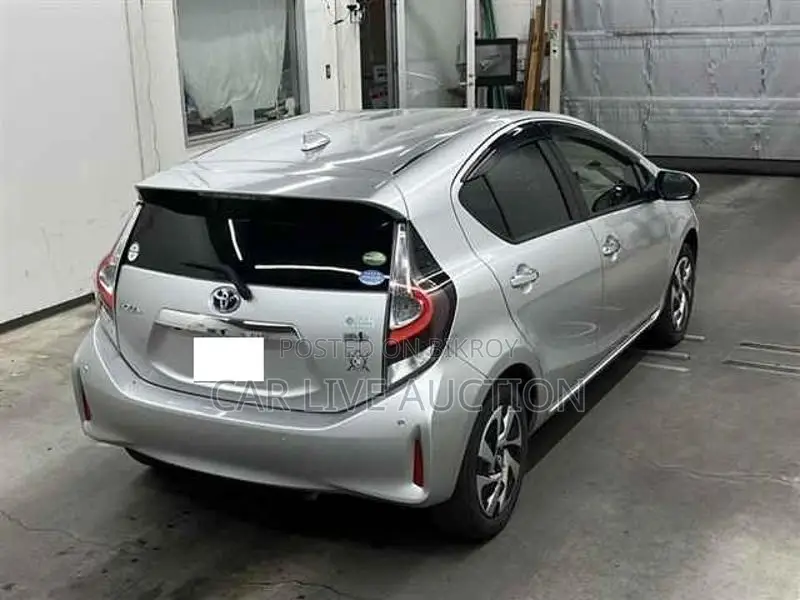 Toyota Aqua Hybrid 2021