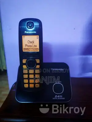 Wireless Telephone Panasonic KX-TG3711BX 1.8" LCD Screen Cordless Phone