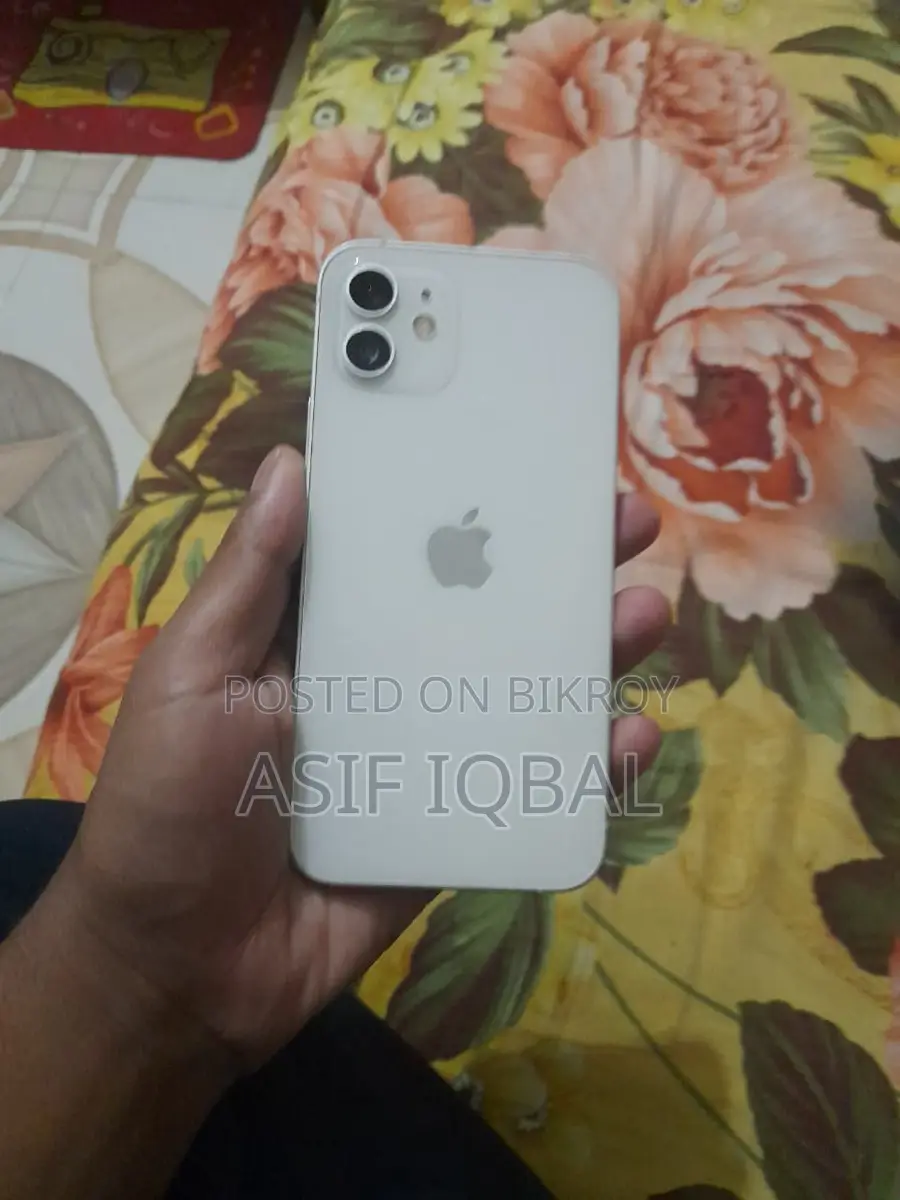 Apple iPhone 12 . (Used)
