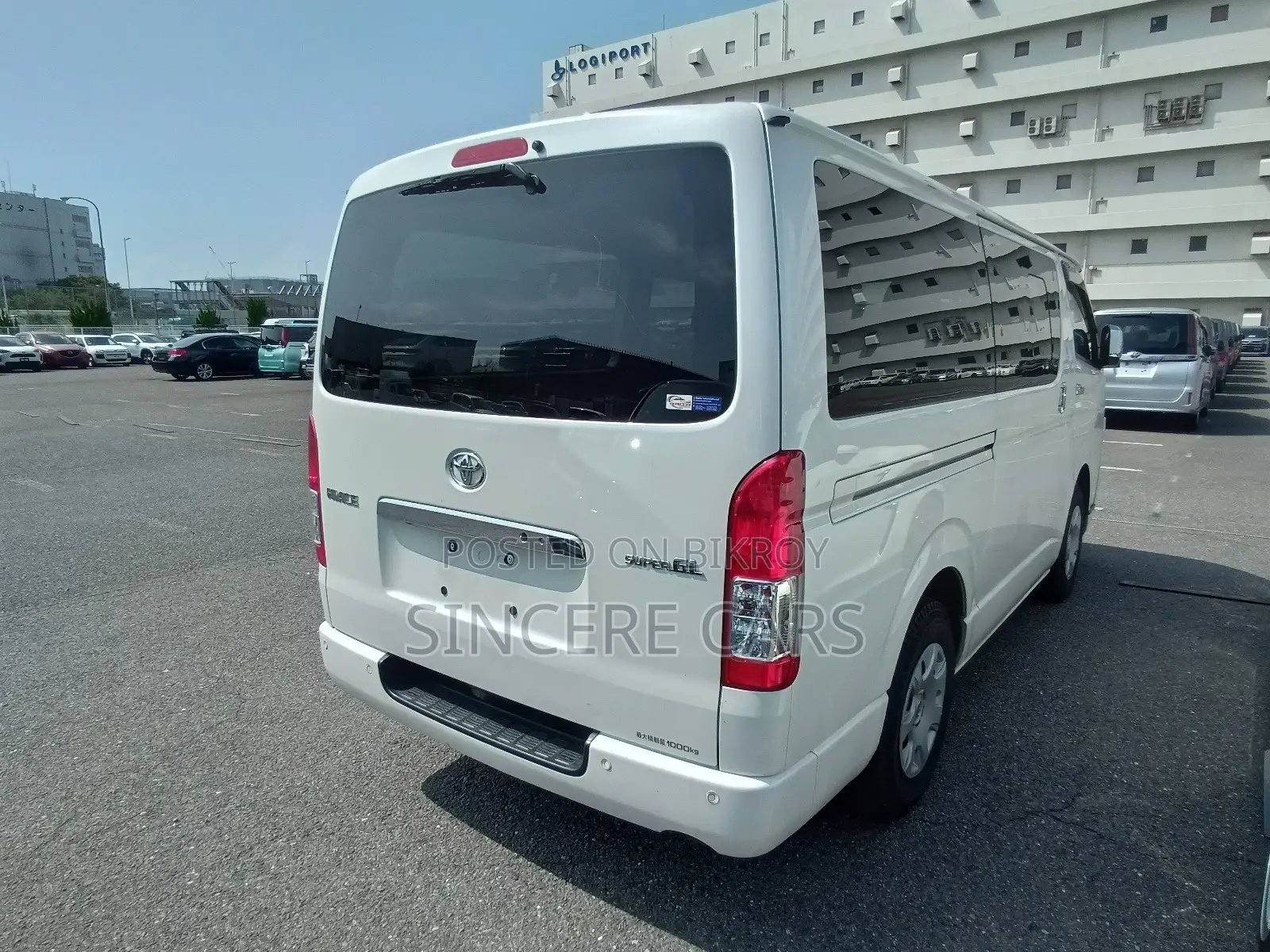 Toyota Hiace SUPER GL 360 CAMERA 2020