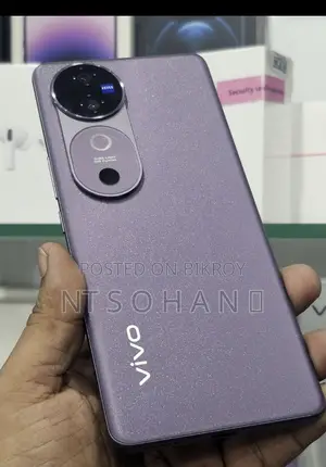 Vivo V40 8/256 (Used)