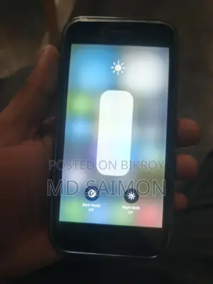 Apple iPhone 8 (Used)
