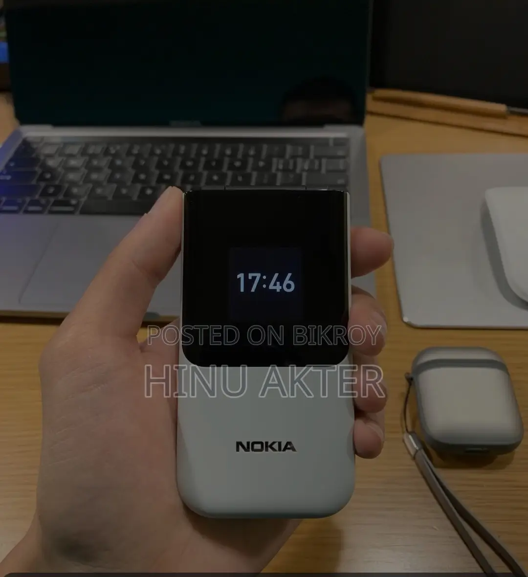 Nokia 2720 Flip . (Used)