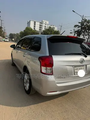 Toyota Fielder silver 2012
