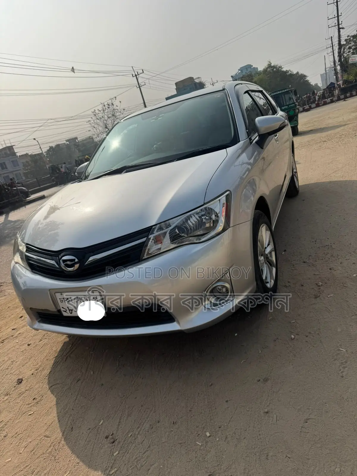 Toyota Fielder silver 2012