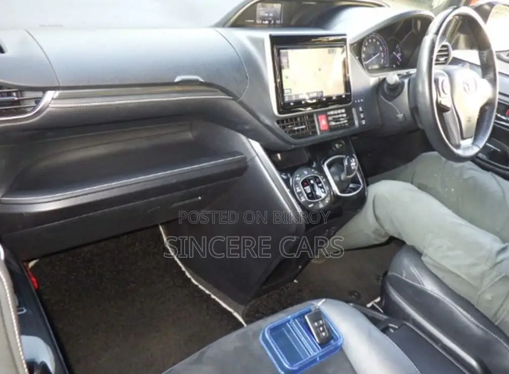 Toyota Esquire GI PACKAGE HYB 2020