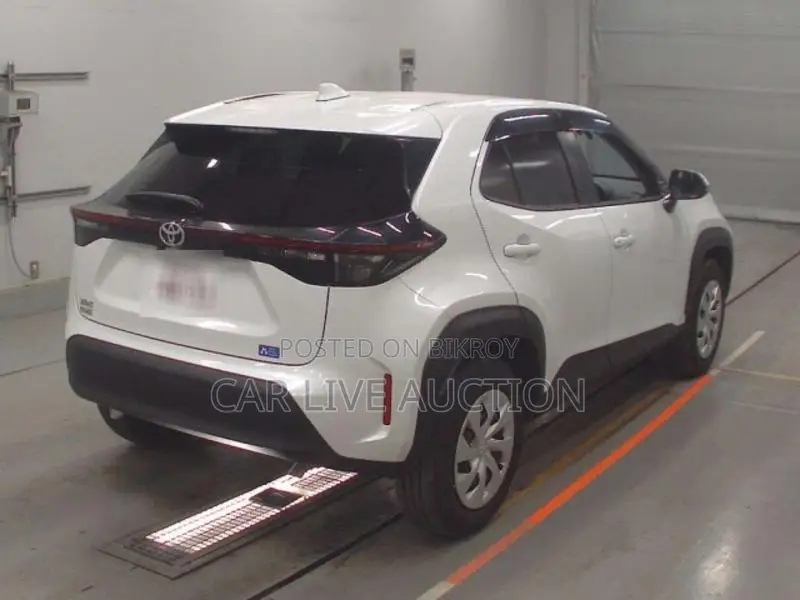 Toyota Yaris Cross hybrid 2021