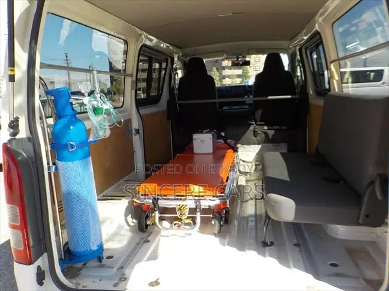 Toyota Hiace Ambulance 5Door 2020