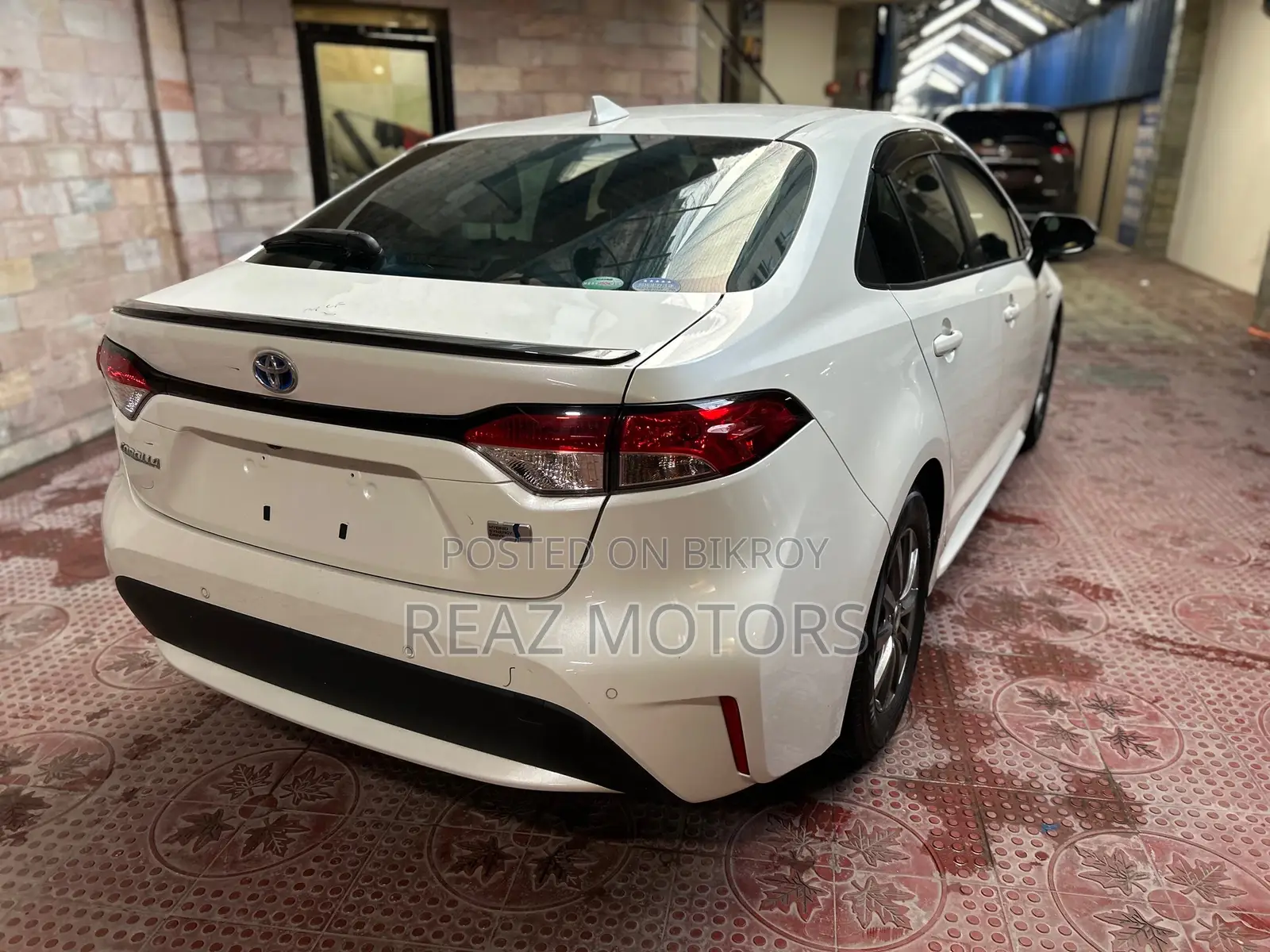 Toyota Corolla WXB PKG / PEARL 2020